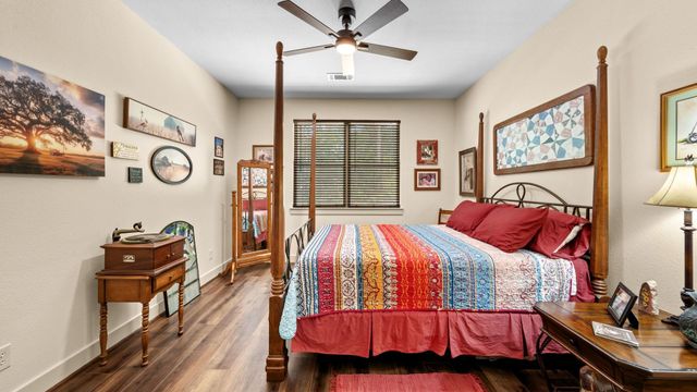 8233 Quarter Horse Lane, Waller, TX 77484