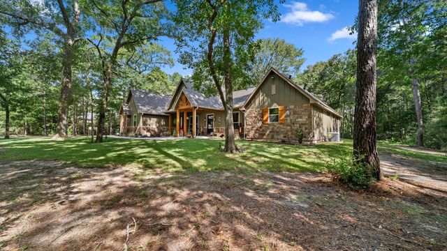 8233 Quarter Horse Lane, Waller, TX 77484