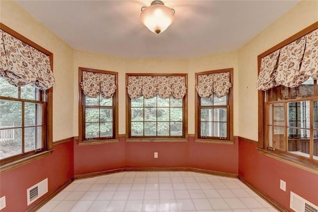 1571 Rochelle Court, Dunwoody, GA 30338