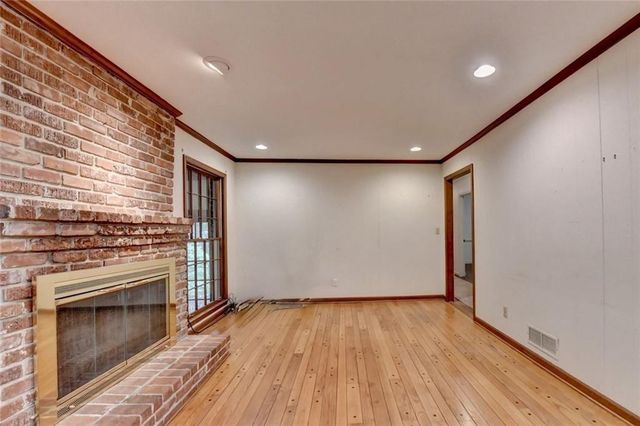 1571 Rochelle Court, Dunwoody, GA 30338