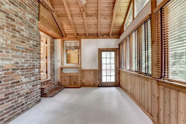 1571 Rochelle Court, Dunwoody, GA 30338