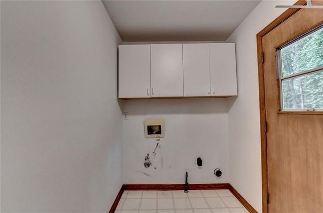1571 Rochelle Court, Dunwoody, GA 30338