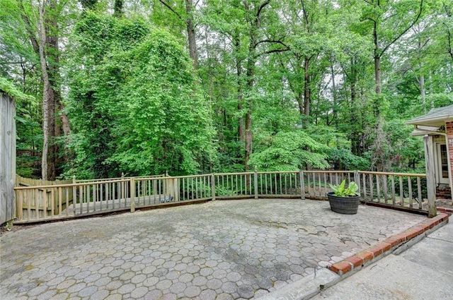 1571 Rochelle Court, Dunwoody, GA 30338