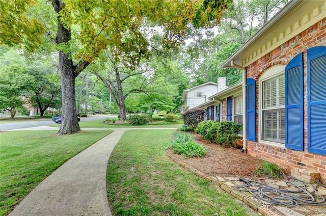 1571 Rochelle Court, Dunwoody, GA 30338
