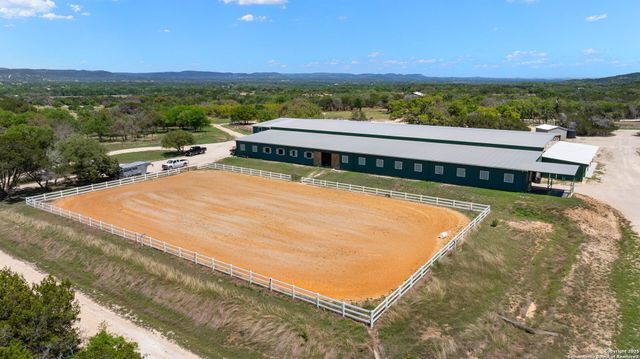 728 Upper Moffett, Medina, TX 78055