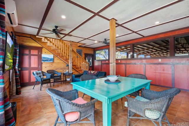 728 Upper Moffett, Medina, TX 78055