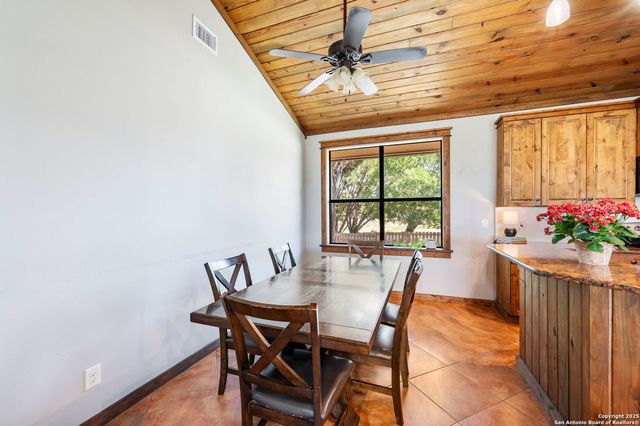 728 Upper Moffett, Medina, TX 78055