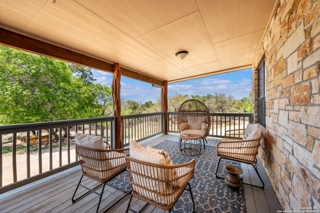 728 Upper Moffett, Medina, TX 78055