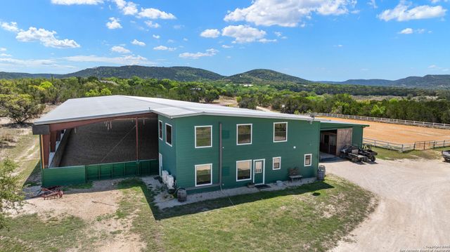 728 Upper Moffett, Medina, TX 78055
