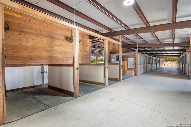 728 Upper Moffett, Medina, TX 78055