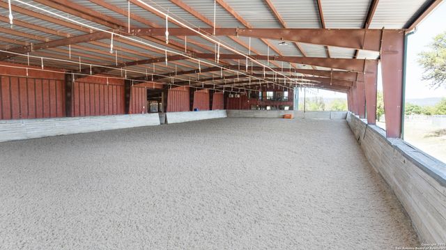 728 Upper Moffett, Medina, TX 78055