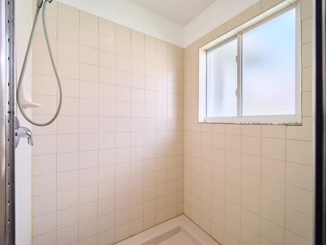 2052 Oakhurst Way, Riviera Beach, FL 33404