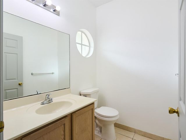 2052 Oakhurst Way, Riviera Beach, FL 33404