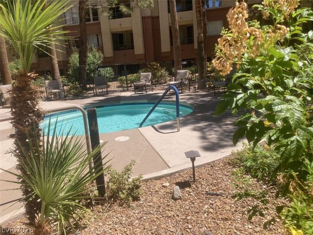 210 East Flamingo Road 137, Las Vegas, NV 89169