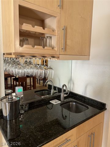 210 East Flamingo Road 137, Las Vegas, NV 89169