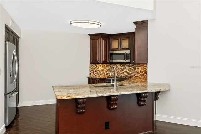 6191 BAHIA DEL MAR BOULEVARD 202, St Petersburg, FL 33715