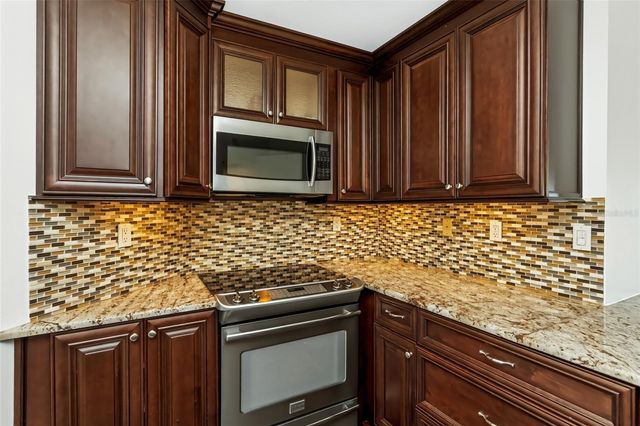 6191 BAHIA DEL MAR BOULEVARD 202, St Petersburg, FL 33715