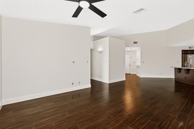 6191 BAHIA DEL MAR BOULEVARD 202, St Petersburg, FL 33715