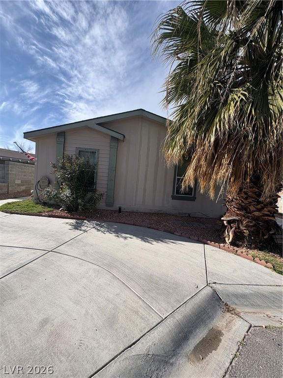 1755 Peanut Court, Las Vegas, NV 89115