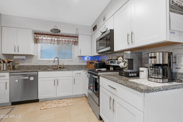 10533 W CHERYL Drive, Sun City, AZ 85351