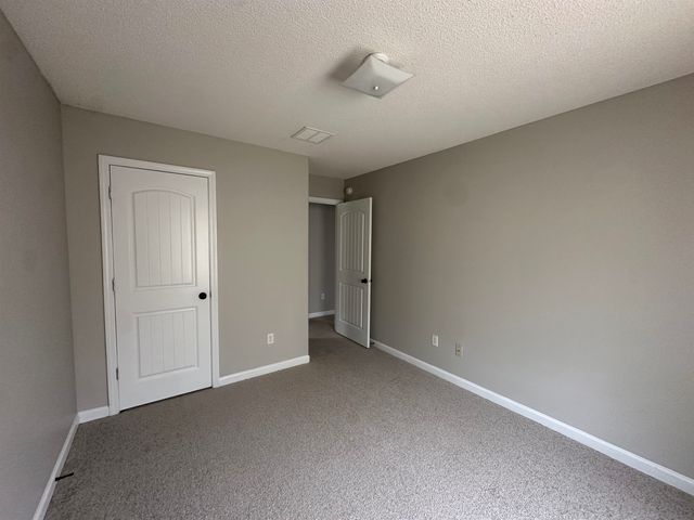 2280 SOUTHERN WOODS DR, Unincorporated, TN 38016