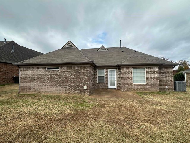 2280 SOUTHERN WOODS DR, Unincorporated, TN 38016