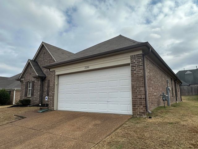 2280 SOUTHERN WOODS DR, Unincorporated, TN 38016