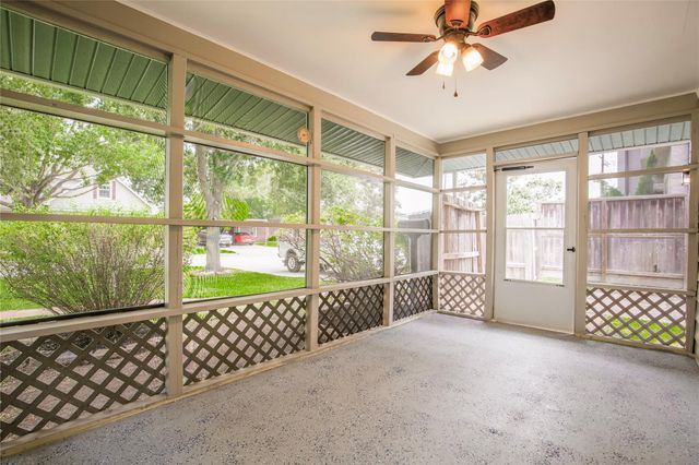 1005 Rosepoint Street, Houston, TX 77018