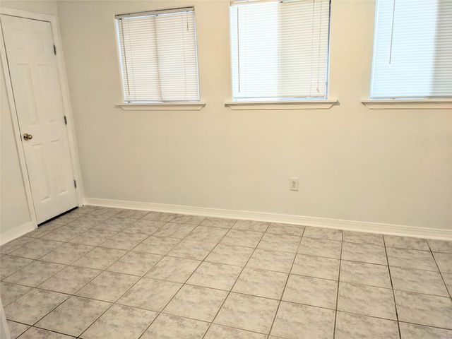 1005 Rosepoint Street, Houston, TX 77018