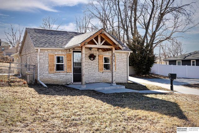 6425 Franklin Street, Omaha, NE 68104