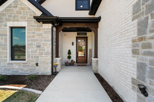 122 Yvonne Street, Red Oak, TX 75154