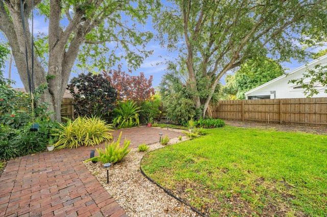 13382 Northumberland Circle, Wellington, FL 33414