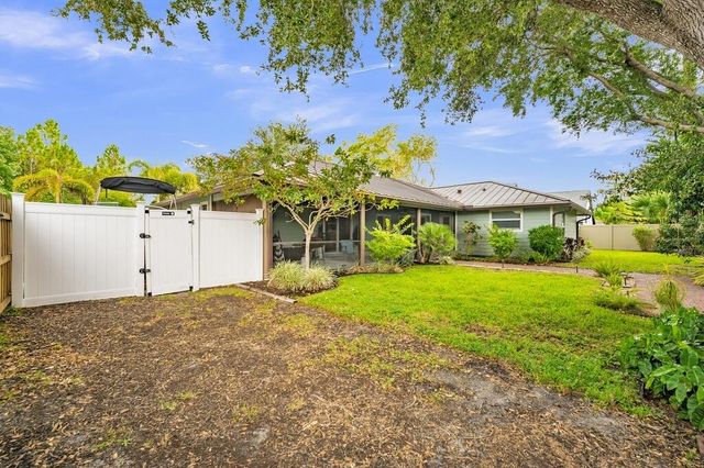 13382 Northumberland Circle, Wellington, FL 33414