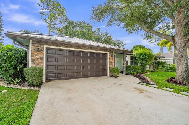 13382 Northumberland Circle, Wellington, FL 33414