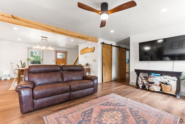 104 Buckingham Place, Perry, GA 31069