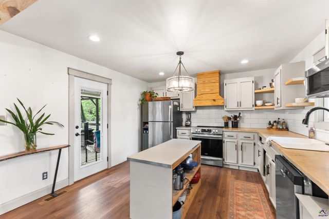 104 Buckingham Place, Perry, GA 31069