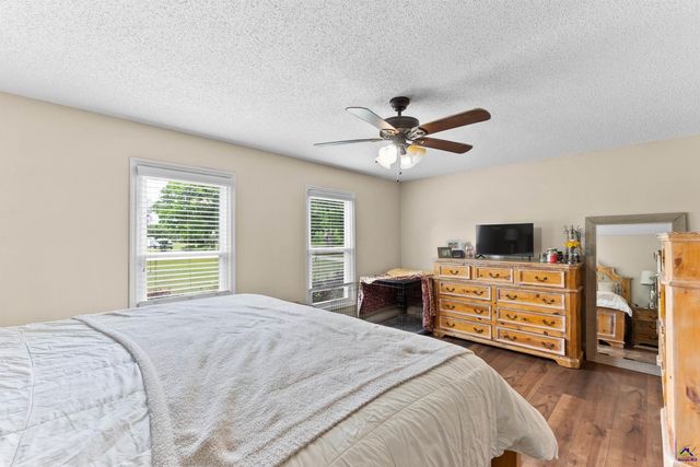 104 Buckingham Place, Perry, GA 31069