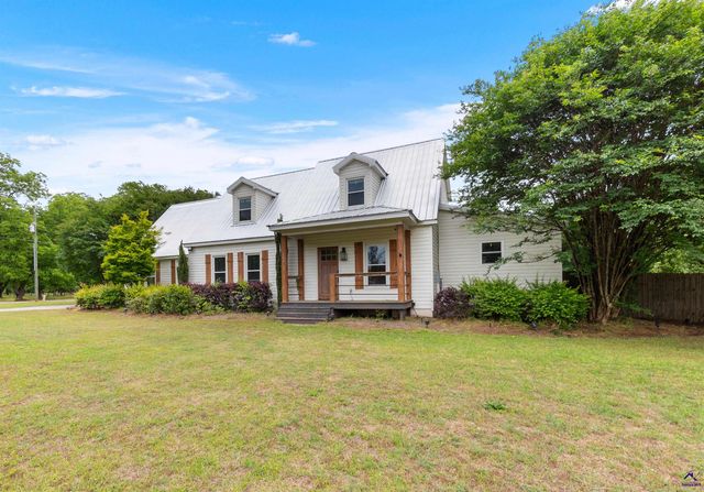 104 Buckingham Place, Perry, GA 31069