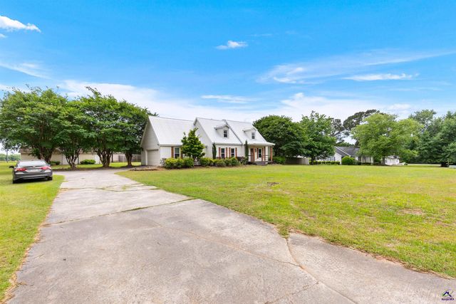 104 Buckingham Place, Perry, GA 31069
