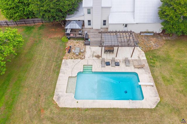 104 Buckingham Place, Perry, GA 31069