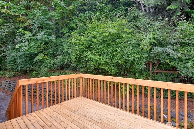305 Baker Way, Camano Island, WA 98282
