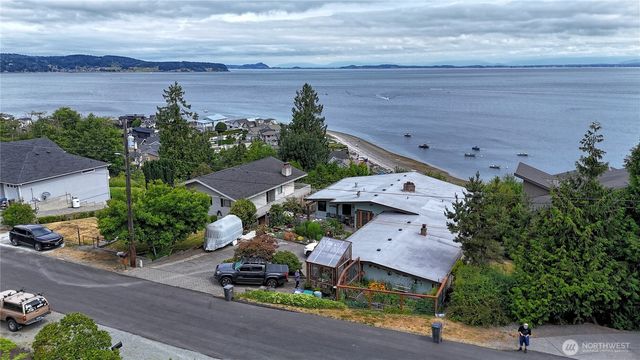 305 Baker Way, Camano Island, WA 98282