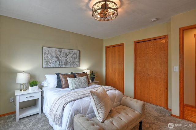 305 Baker Way, Camano Island, WA 98282