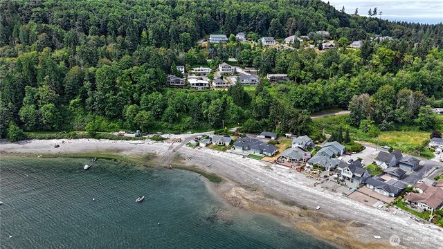 305 Baker Way, Camano Island, WA 98282