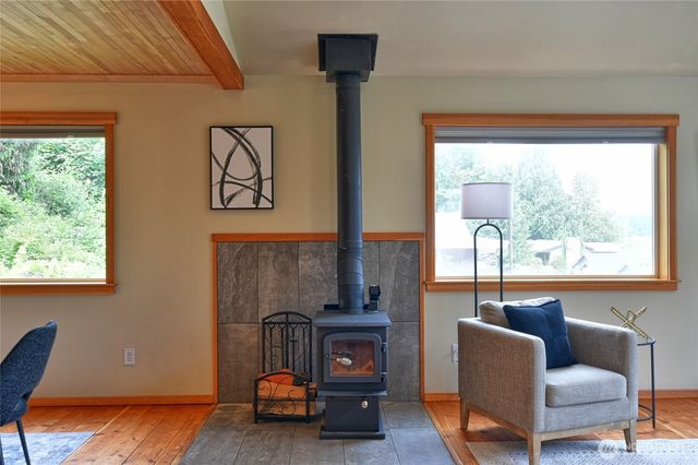 305 Baker Way, Camano Island, WA 98282