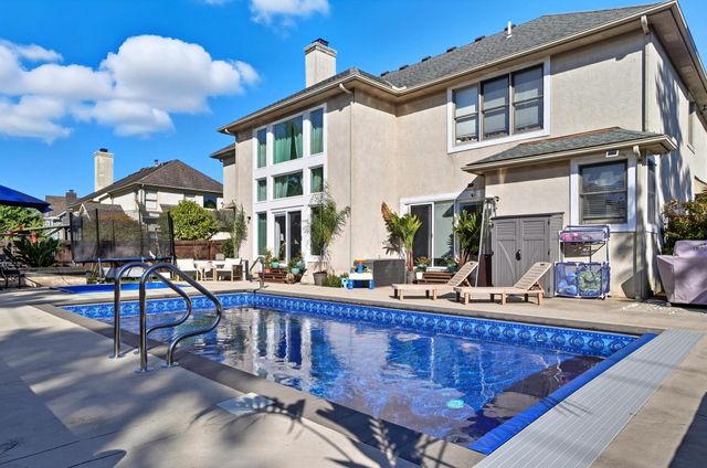 369 Windcroft Drive, Westerville, OH 43082