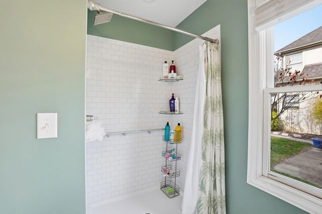 369 Windcroft Drive, Westerville, OH 43082