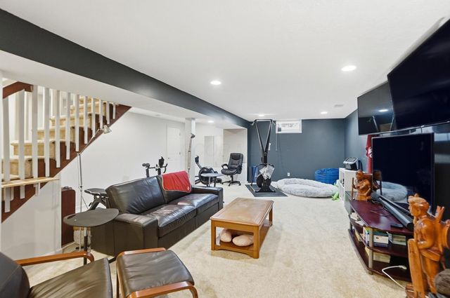 369 Windcroft Drive, Westerville, OH 43082