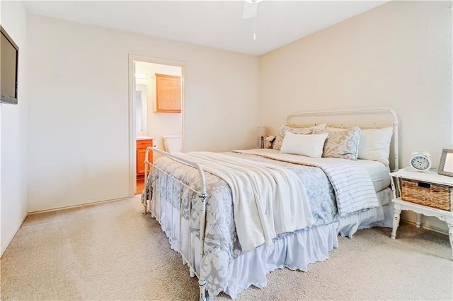 517 Sampson, Kyle, TX 78640
