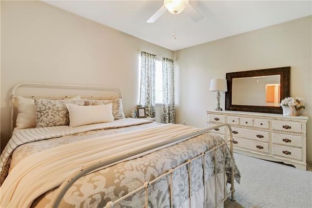 517 Sampson, Kyle, TX 78640